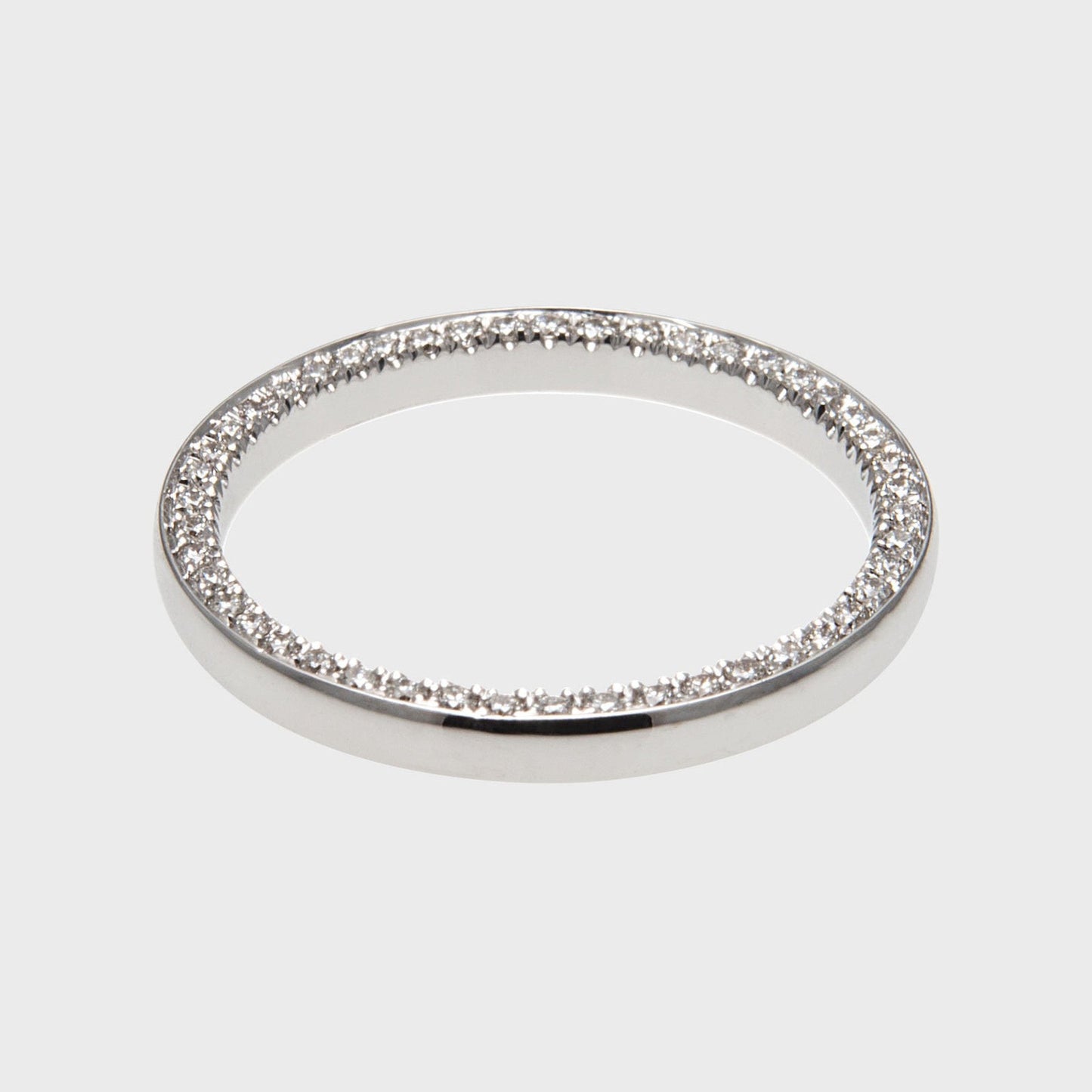 Eheringe Mico Pavé klassisch - Verlobung - Hochzeit - RINGKING Max Grün - Goldschmied aus Leidenschaft