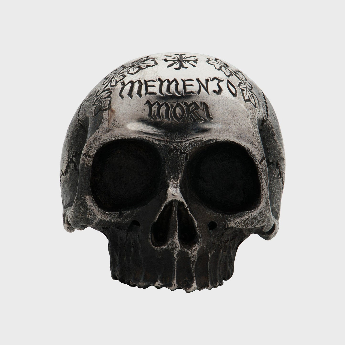 Anhänger Totenkopf Handgravur geschwärzt -  Anhänger -  RINGKING Max Grün - Goldschmied aus Leidenschaft