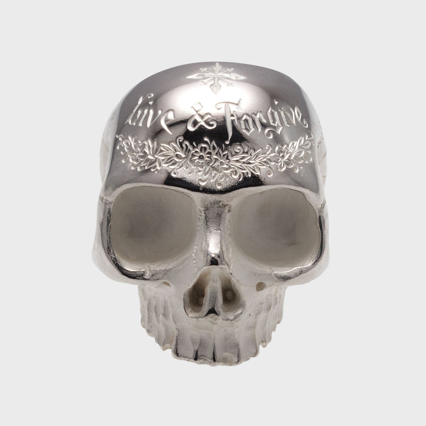 Anhänger Totenkopf Handgravur weiss -  Anhänger -  RINGKING - Goldschmied aus Leidenschaft