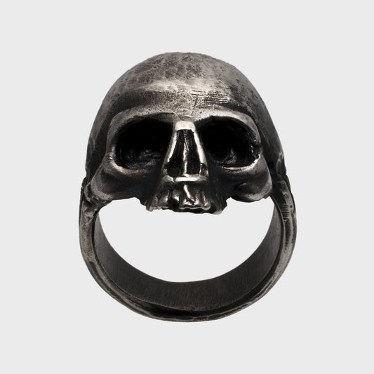 Totenkopfring gewschärzt -  Unikate -  RINGKING Max Grün - Goldschmied aus Leidenschaft
