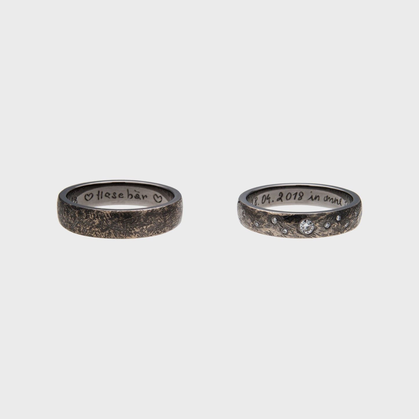 Eheringe Ruff Black -  Verlobung - Hochzeit -  RINGKING Max Grün - Goldschmied aus Leidenschaft