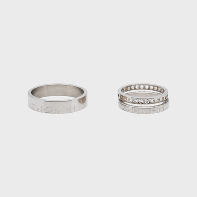 Micro Dots white gold wedding rings with a gemstone guard ring by RINGKING Max Grün