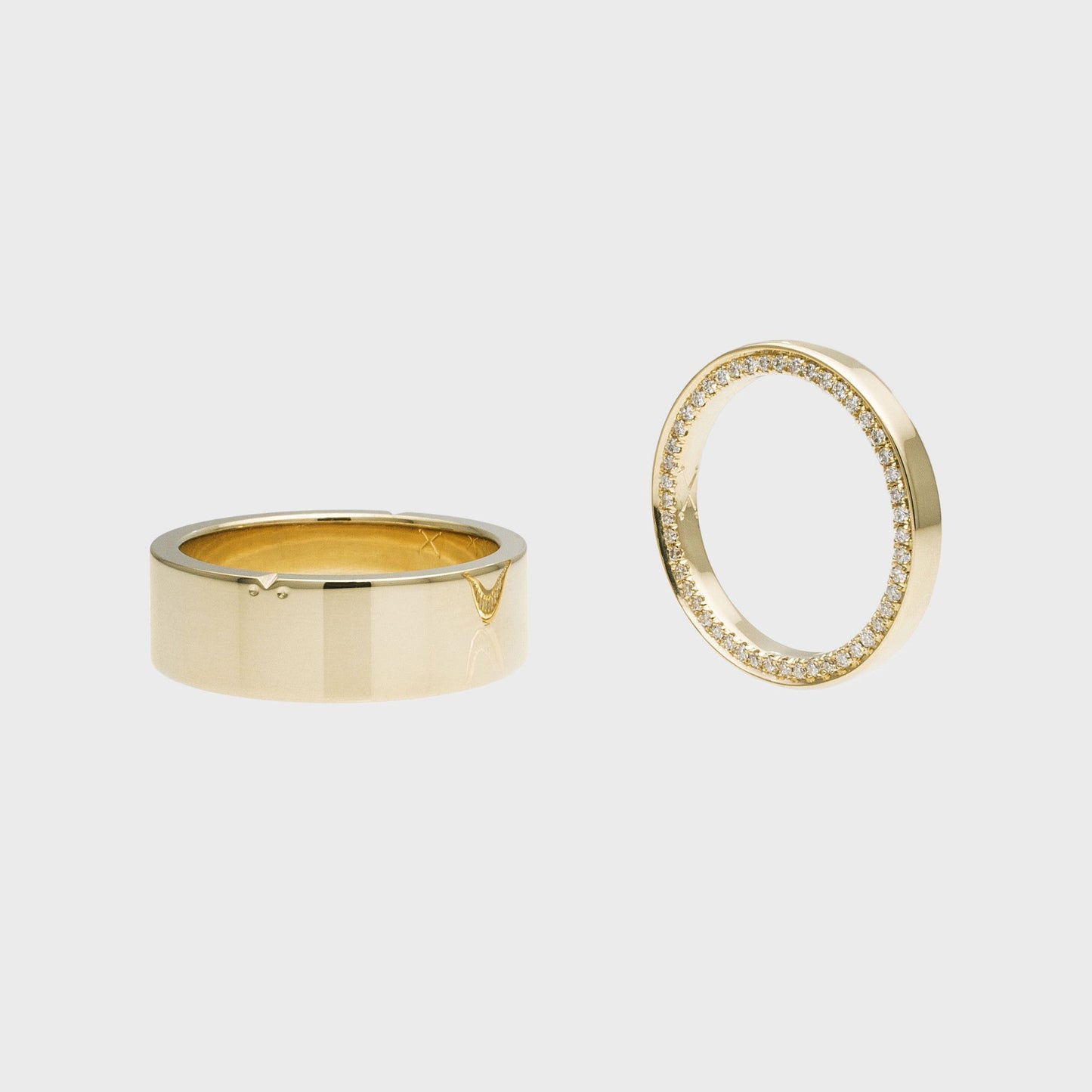 Eheringe Micro Pavé Gelbgold -  Verlobung - Hochzeit -  RINGKING Max Grün - Goldschmied aus Leidenschaft
