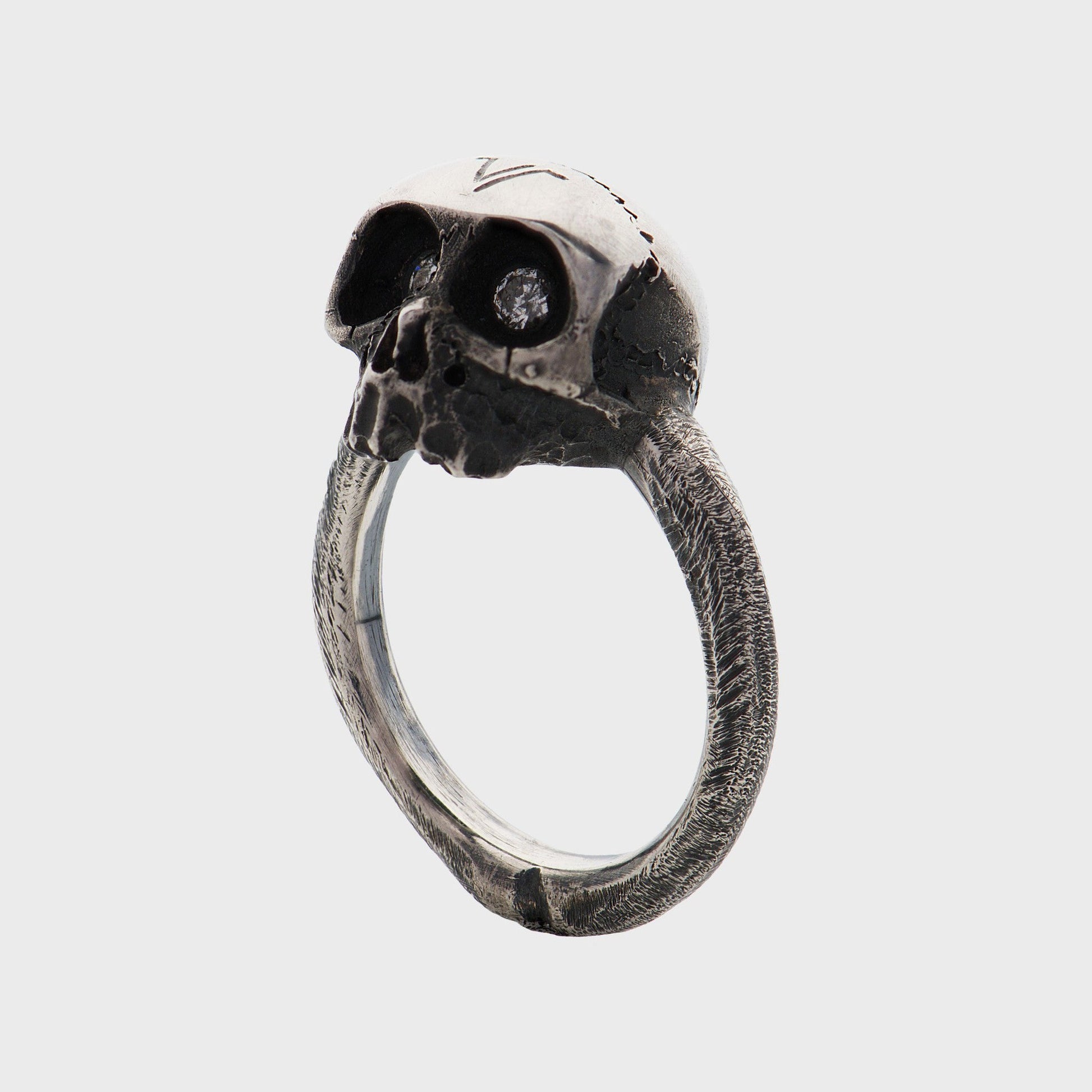 Totenkopfring Mini -  Unikate -  RINGKING Max Grün - Goldschmied aus Leidenschaft