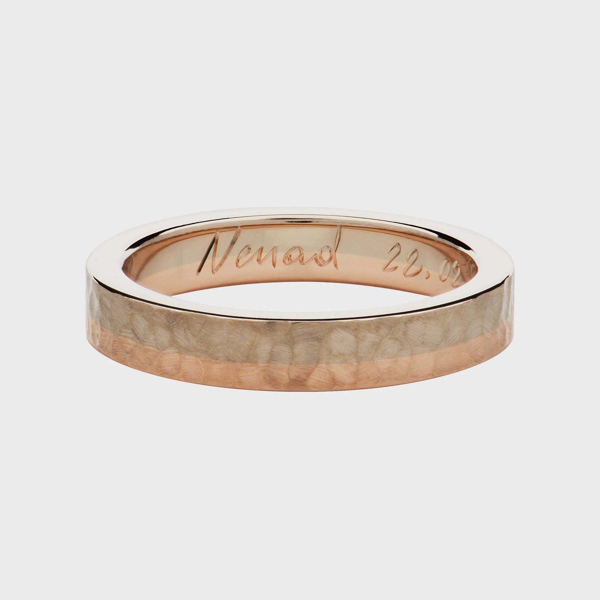 Eheringe 2Tone gehämmert -  Verlobung - Hochzeit -  RINGKING Max Grün - Goldschmied aus Leidenschaft