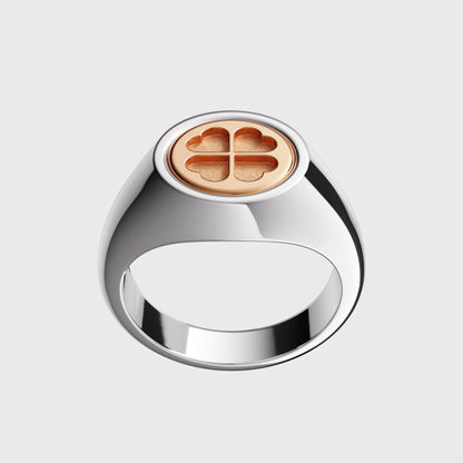Siegelring-Kleeblatt-Sterlingsilber-Rosegold-Seitenansicht-RINGKING-max-gruen-wien